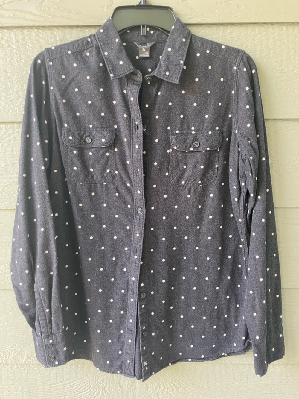 Eddie Bauer Long Sleeve Polka Dot Button Up Shirt